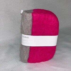 NEW AVEVA Grey pink Potholder 100% Wool Kitchen Cooking Baking Natural Protect
